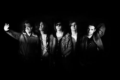 The Strokes publica 'Comedown machine', su nuevo disco - Theborderlinemusic.com