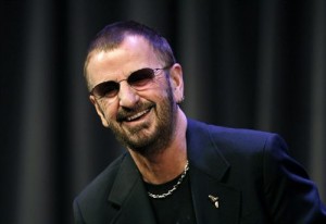Ringo Starr recopila imágenes inéditas de los Beatles - Theborderlinemusic.com