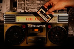 Los cinco primeros discos de The Clash en un box-set - theborderlinemusic.com