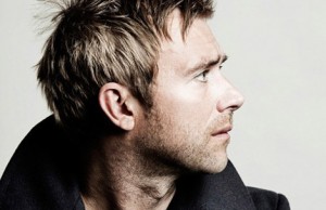  Damon Albarn prepara carrera en solitario - theborderlinemusic.com