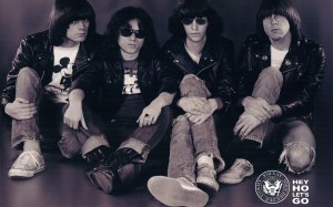 Habrá película sobre Ramones, según la viuda de Johnny Ramone - theborderlinemusic.com