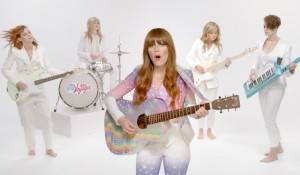 Jenny Lewis estrena clip para “Just One of the Guys” - theborderlinemusic.com