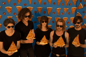 Conocé a The Pizza Underground, la banda de Macaulay Culkin - theborderlinemusic.com