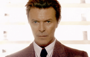 David Bowie estrena: “‘Tis A Pity She Was A Whore” - THEBORDERLINEMUSIC.COM