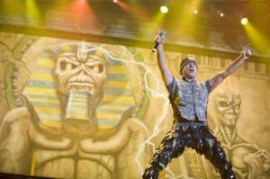 Bruce Dickinson, vocalista de Iron Maiden, tiene cáncer de lengua - theborderlinemusic.com