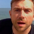 Damon Albarn estrena el video para “Heavy Seas of Love”