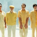 Weezer, nueva canción: “Everybody Needs Salvation”