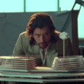 Arctic Monkeys estrena video, “Four Out of Five”