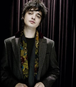 Pete Doherty va a grabar una canción con una letra inédita de Amy Winehouse - Theborderlinemusic.com