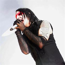 Marilyn Manson se cuela en 'Californication' - Theborderlinemusic.com