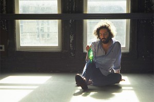 Destroyer enseña su primera versión de Sr. Chinarro - theborderlinemusic.com