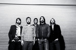 Foo Fighters ya componen su nuevo disco - theborderlinemusic.com