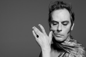 Videos clásicos: Peter Murphy – All Night Long - theborderlinemusic.com