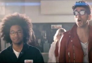 Chromeo estrena clip para “Come Alive”, tema con Toro Y Moi - THEBORDERLINEMUSIC.COM