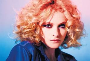 Goldfrapp estrena el corto para “Stranger” - theborderlinemusic.com