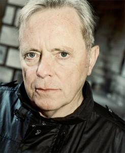 Bernard Sumner de Joy Division y New Order publicará autobiografía - theborderlinemusic.com