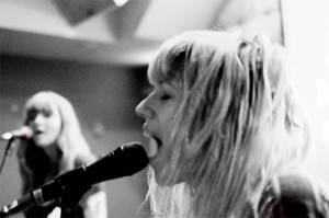 Cassie Ramone (ex Vivian Girls) anuncia disco solista - theborderlinemusic.com