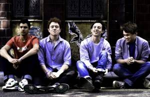 Bombay Bicycle Club: Video homenaje a ‘2001, Odisea en el Espacio’ - THEBORDERLINEMUSIC.COM