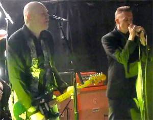 The Smashing Pumpkins y Die Antwoord hacen un cover de David Bowie: “Fame” - THEBORDERLINEMUSIC.COM