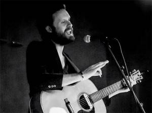 Father John Misty. Cover de Leonard Cohen: “I’m Your Man” - theborderlinemusic.com