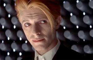 David Bowie escribe una obra basada en The Man Who Fell To Earth - theborderlinemusic.com