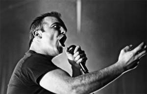 Future Islands estrena en concierto dos nuevos temas - theborderlinemusic.com